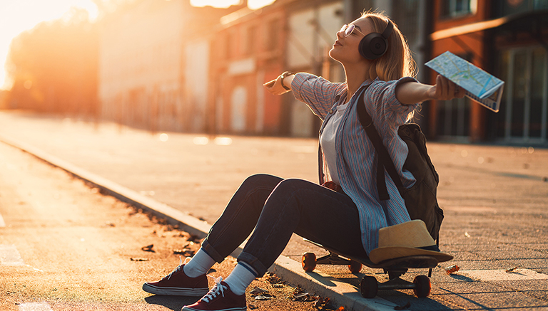 Subject enjoying MOTO XT800 lightweight design